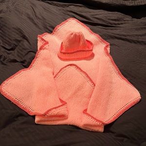 PRICELESS ITALIAN VINTAGE HAND KNITTED BABY BLANKET & MATCHING HAT💖